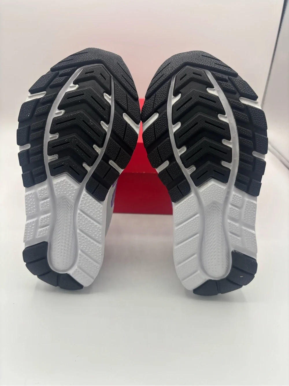 New Balance Kids' Athletic Sneakers 519 Size 11.0 Wide width